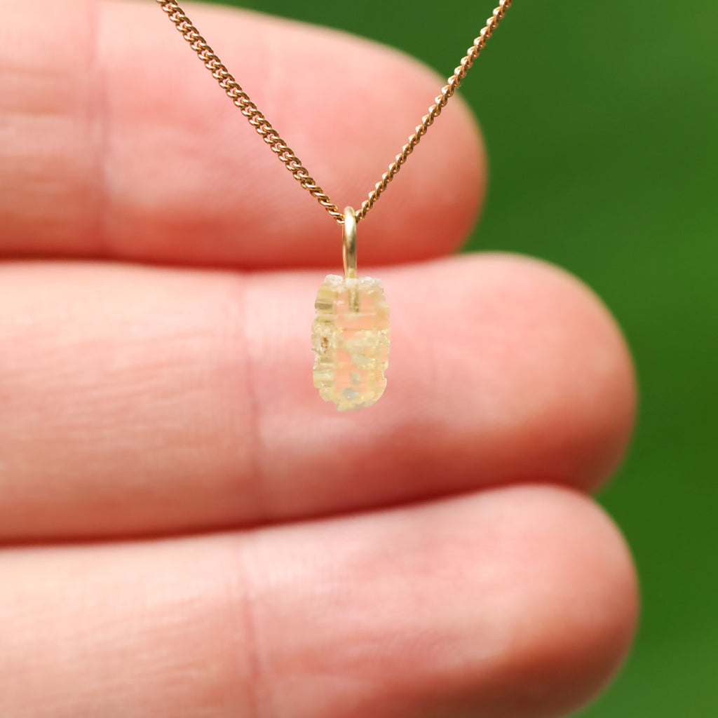 Ruwe gele Saffier - Sri lanka