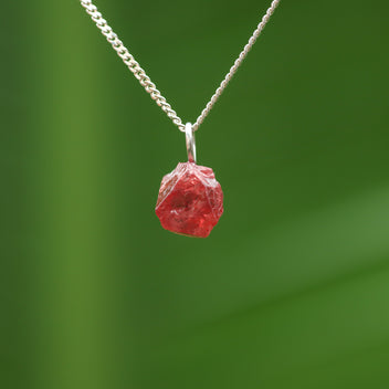 Ruwe Spinel - klein