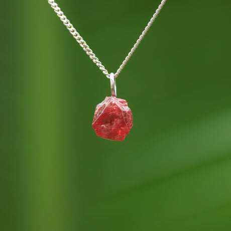 Ruwe Spinel - klein
