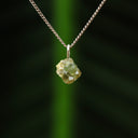 Ruwe groene granaat hanger