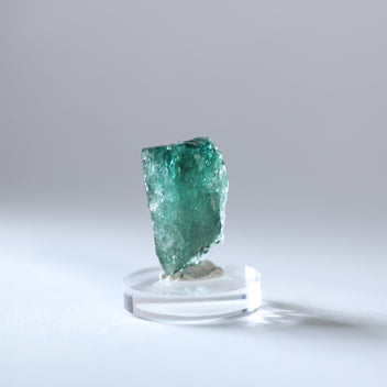 Tanzaniet, groen (heel zeldzaam)