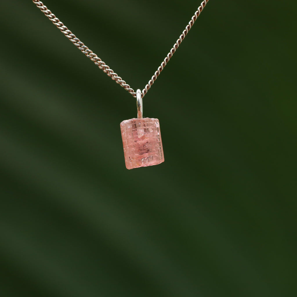 Ruwe roze Toermalijn