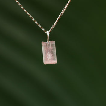 Ruwe roze Toermalijn