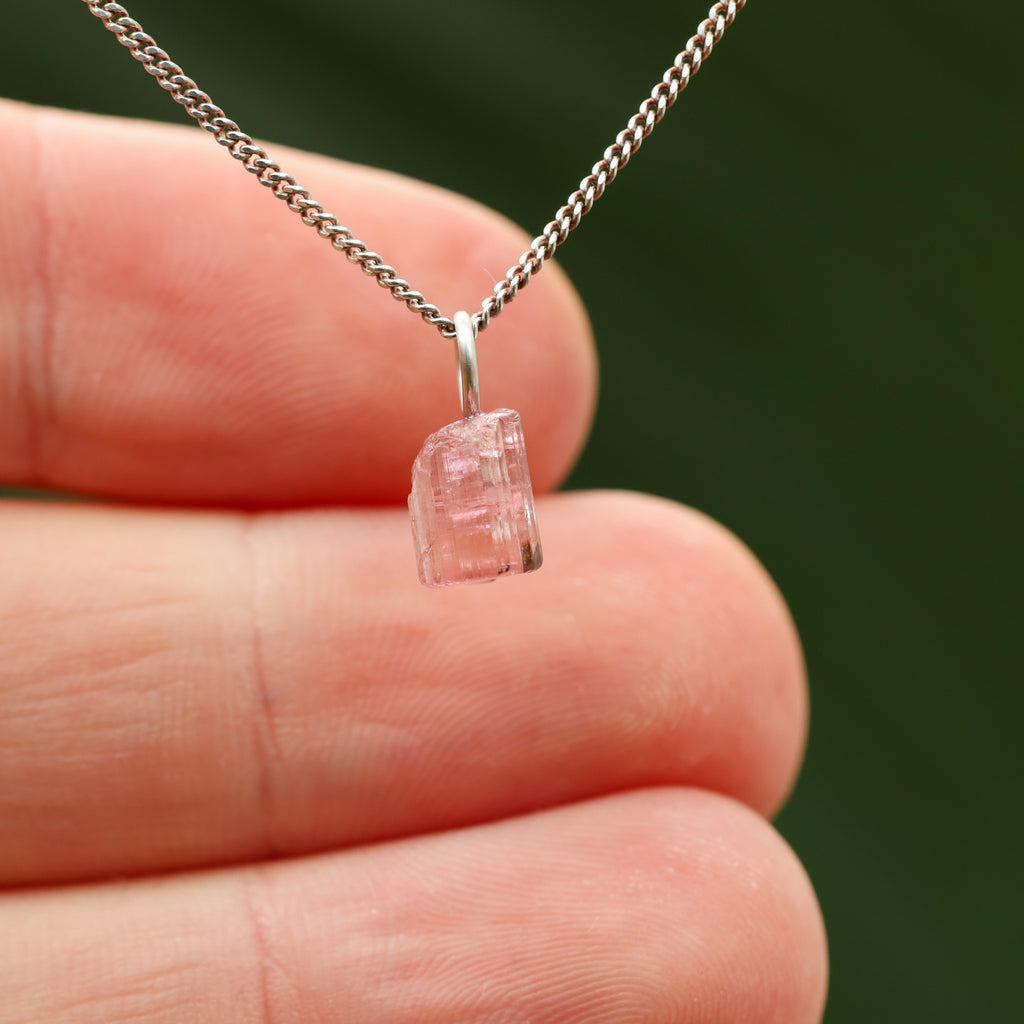 Ruwe roze Toermalijn