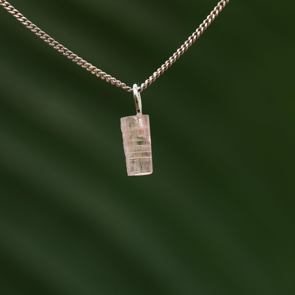 Ruwe roze Toermalijn