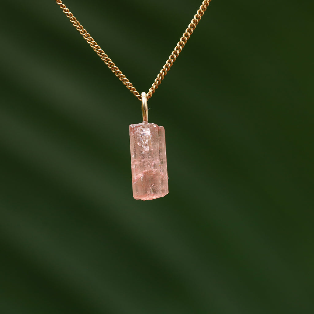 Ruwe roze Toermalijn