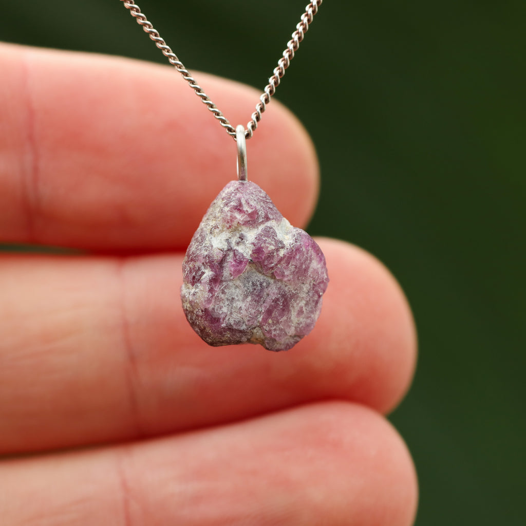 Ruwe Spinel