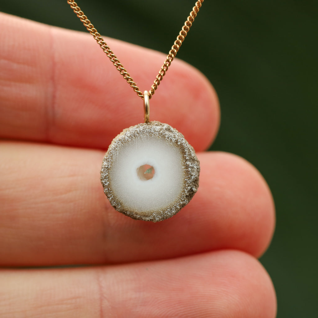 Chalcedoon met mosagaat stalactiet - India