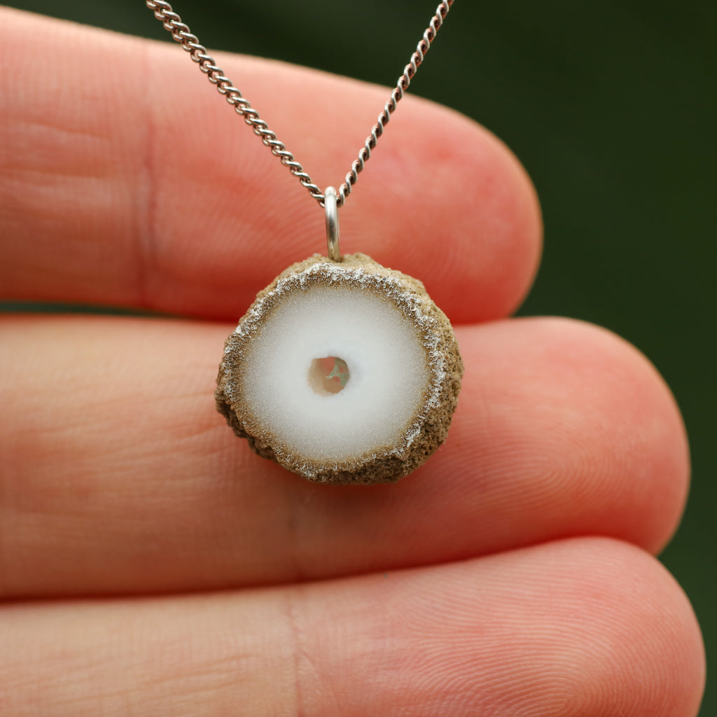 Chalcedoon met mosagaat stalactiet - India