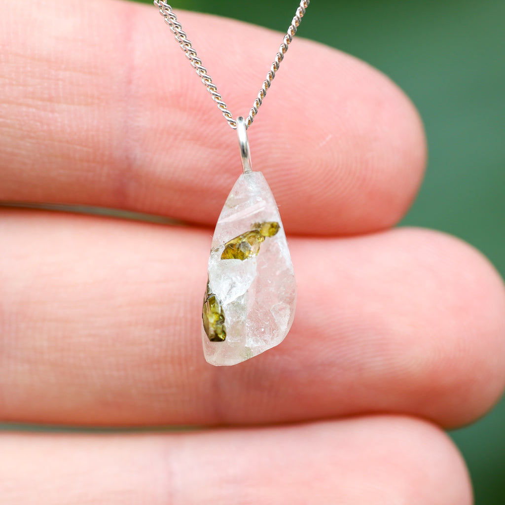 Groene Toermalijn in kwarts