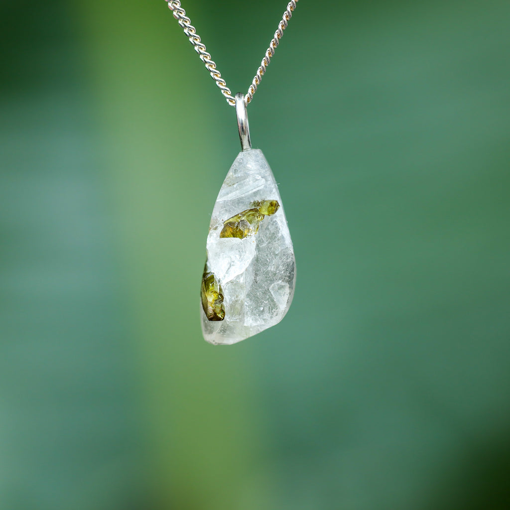 Groene Toermalijn in kwarts