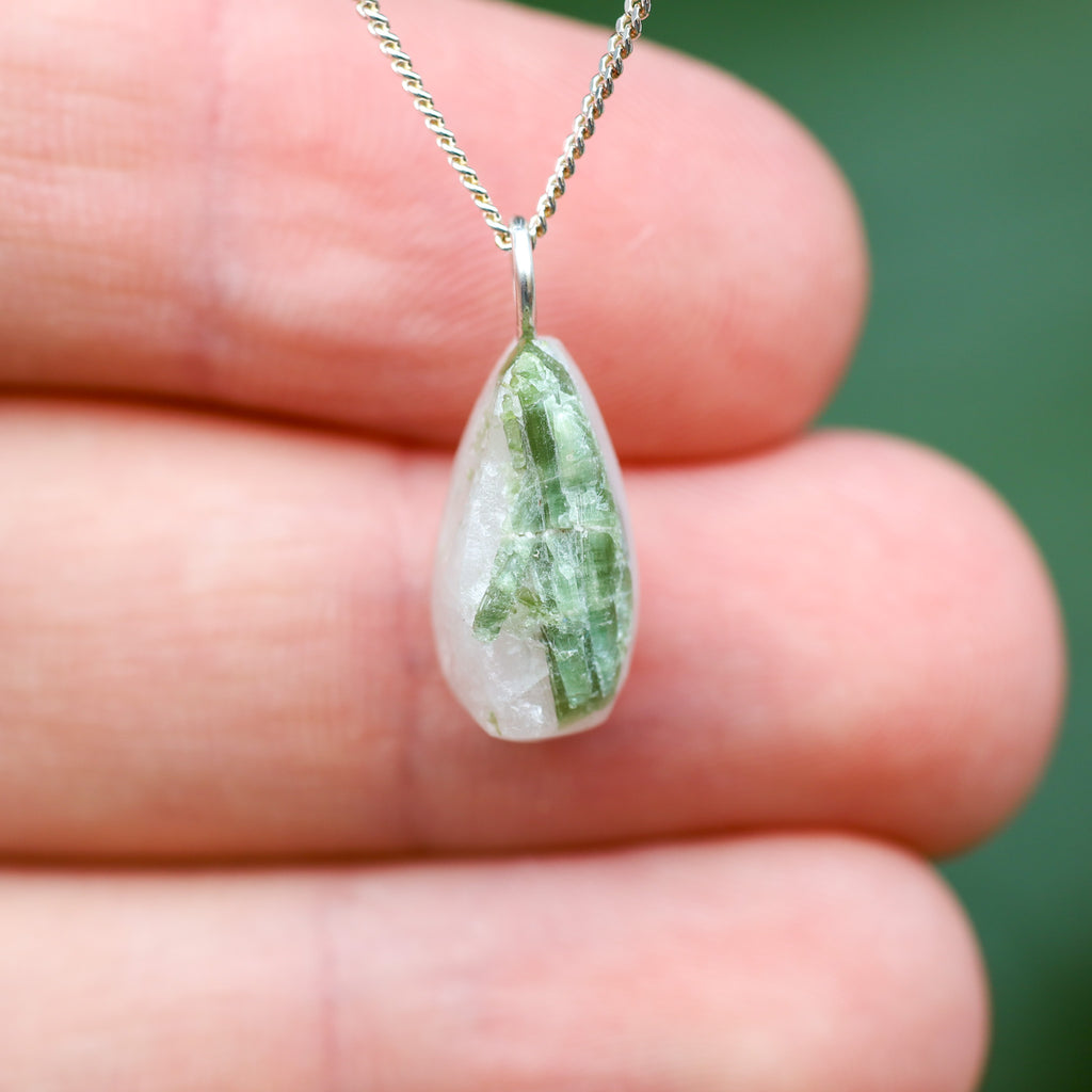 Groene Toermalijn in kwarts