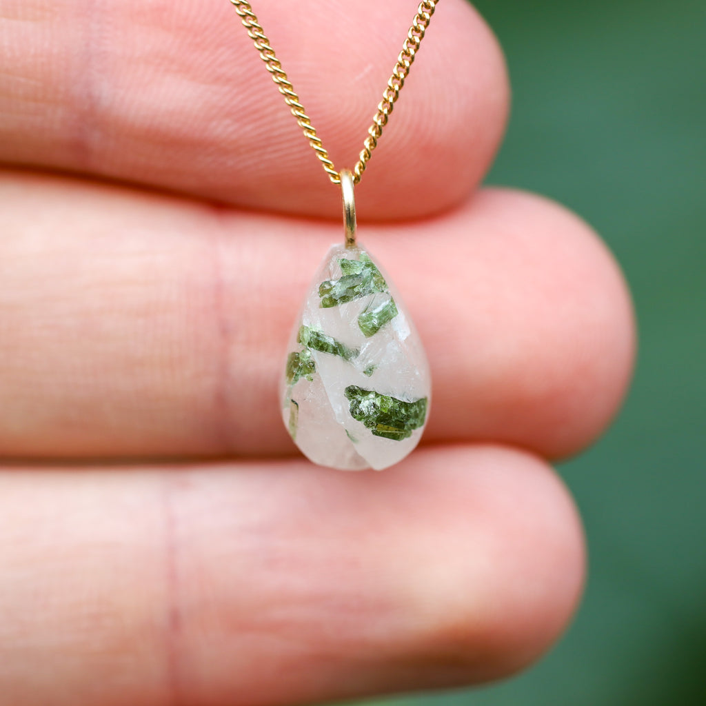 Groene Toermalijn in kwarts