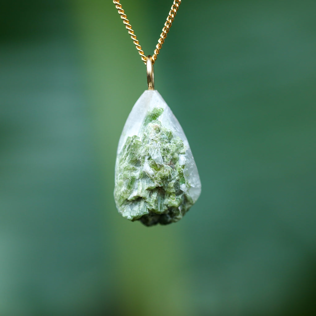 Groene Toermalijn in kwarts