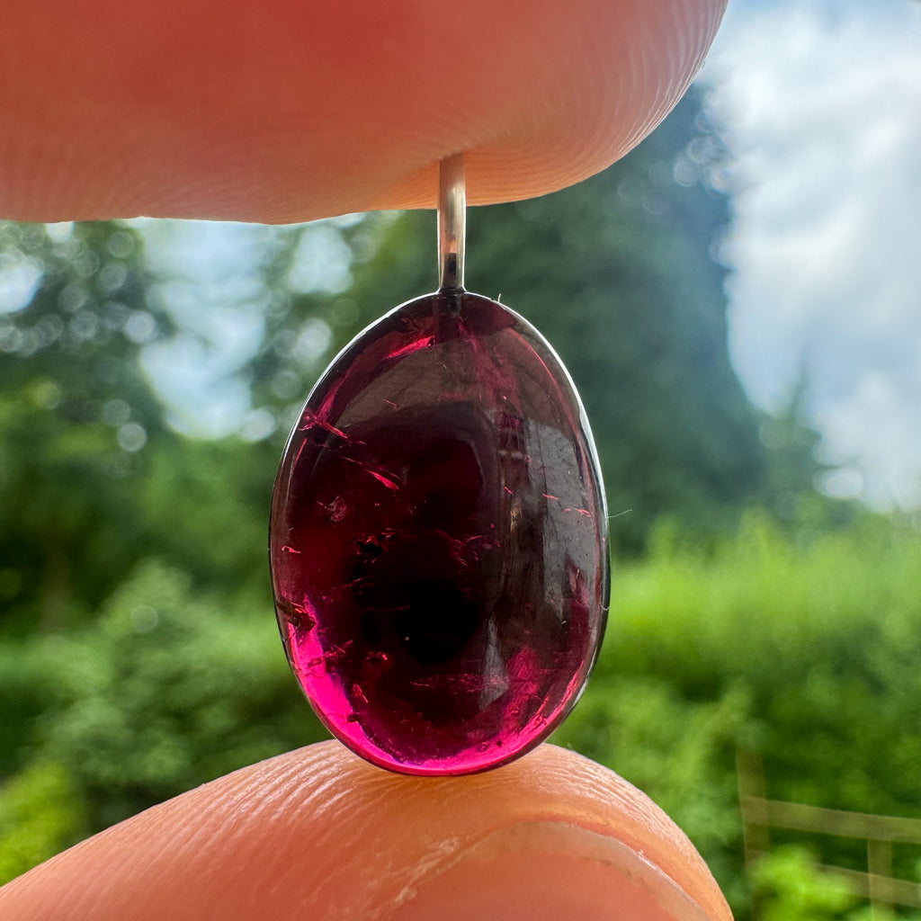 Rode Granaat - India