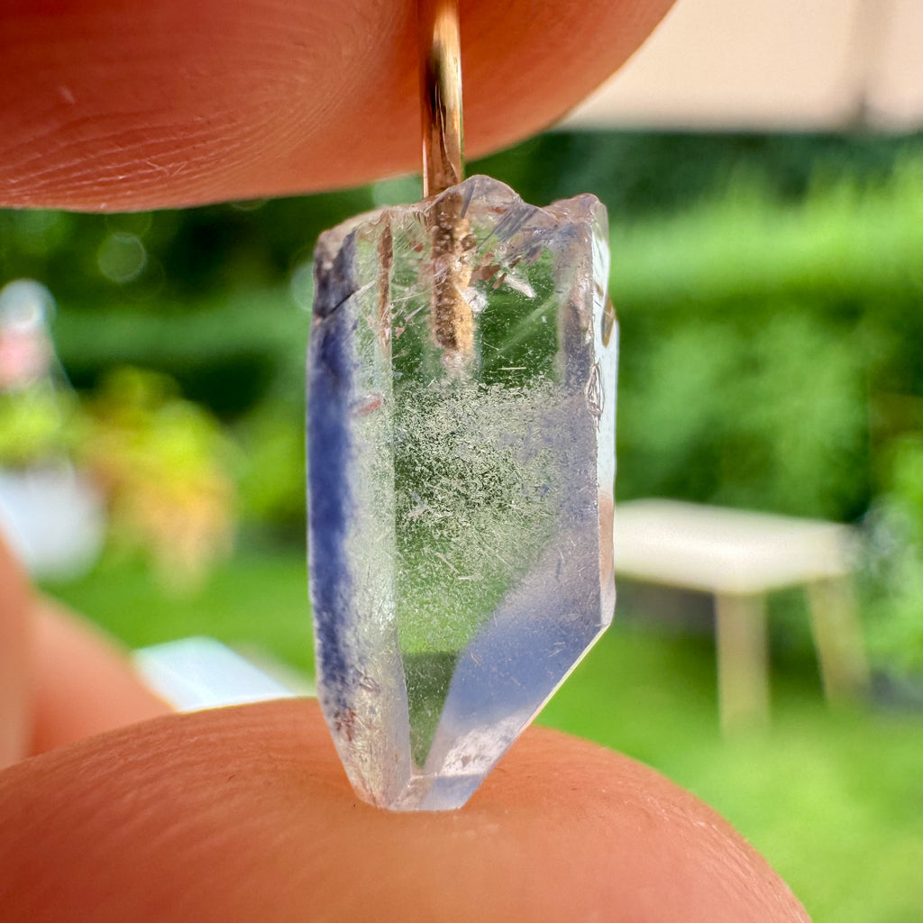 Ruwe Dumortieriet in kwarts