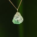 Ruwe groene fluoriet hanger
