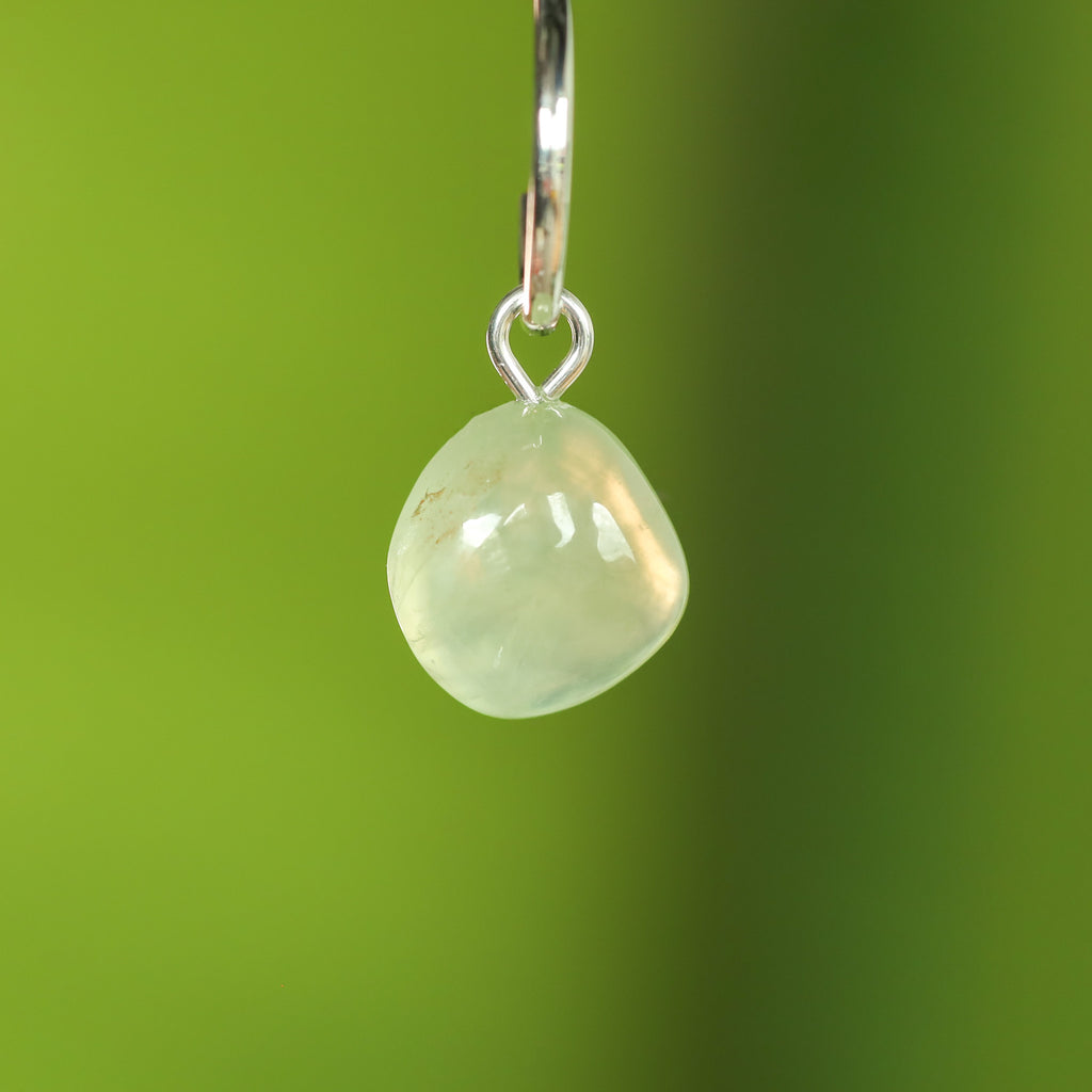 Prehniet oorringbedel