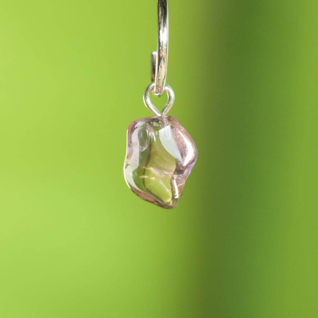 Ametrien oorringbedel