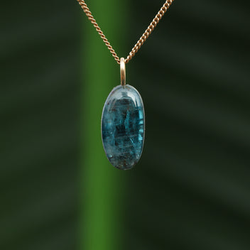 Teal kyaniet - India