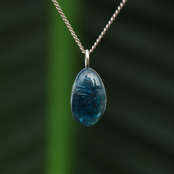 Teal kyaniet - India