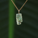 Ruwe groene kyaniet hanger