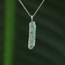 Ruwe groene kyaniet hanger