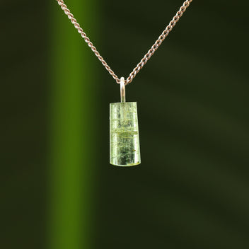 Groene toermalijn hanger