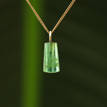 Groene toermalijn hanger