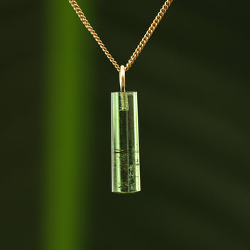 Groene toermalijn hanger