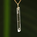 Ruwe danburiet hanger