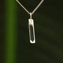 Ruwe danburiet hanger