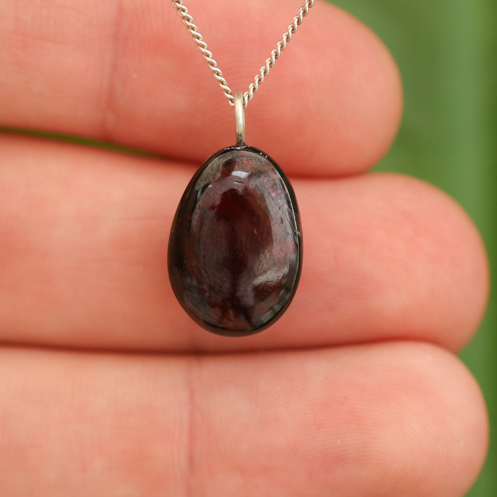 Rode Granaat - India