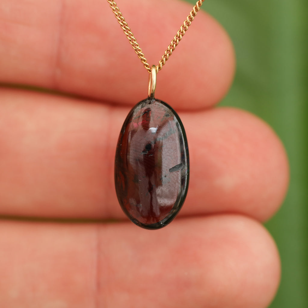 Rode Granaat - India