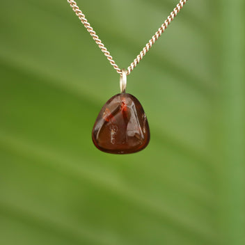 Hessoniet Granaat - India