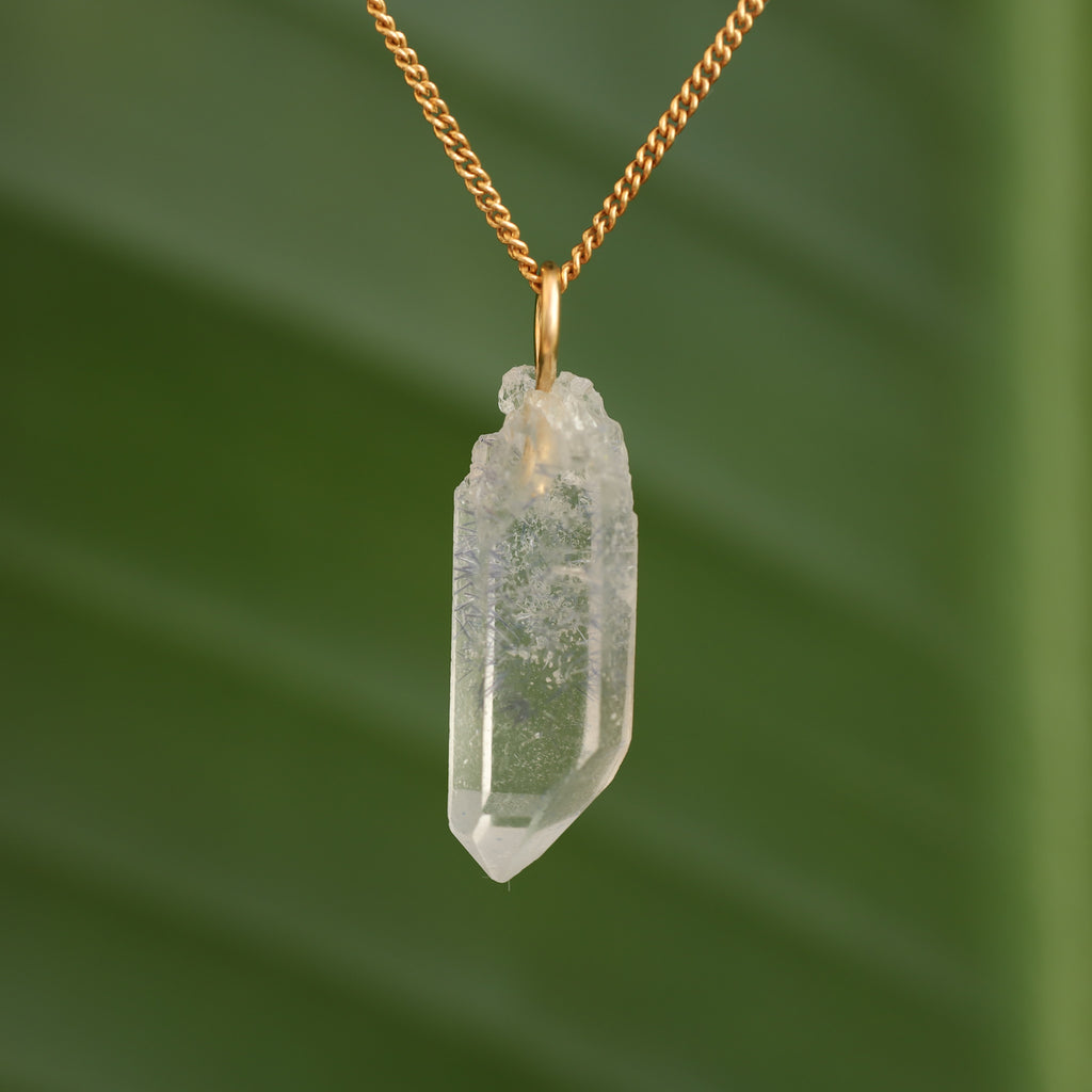 Ruwe Dumortieriet in kwarts