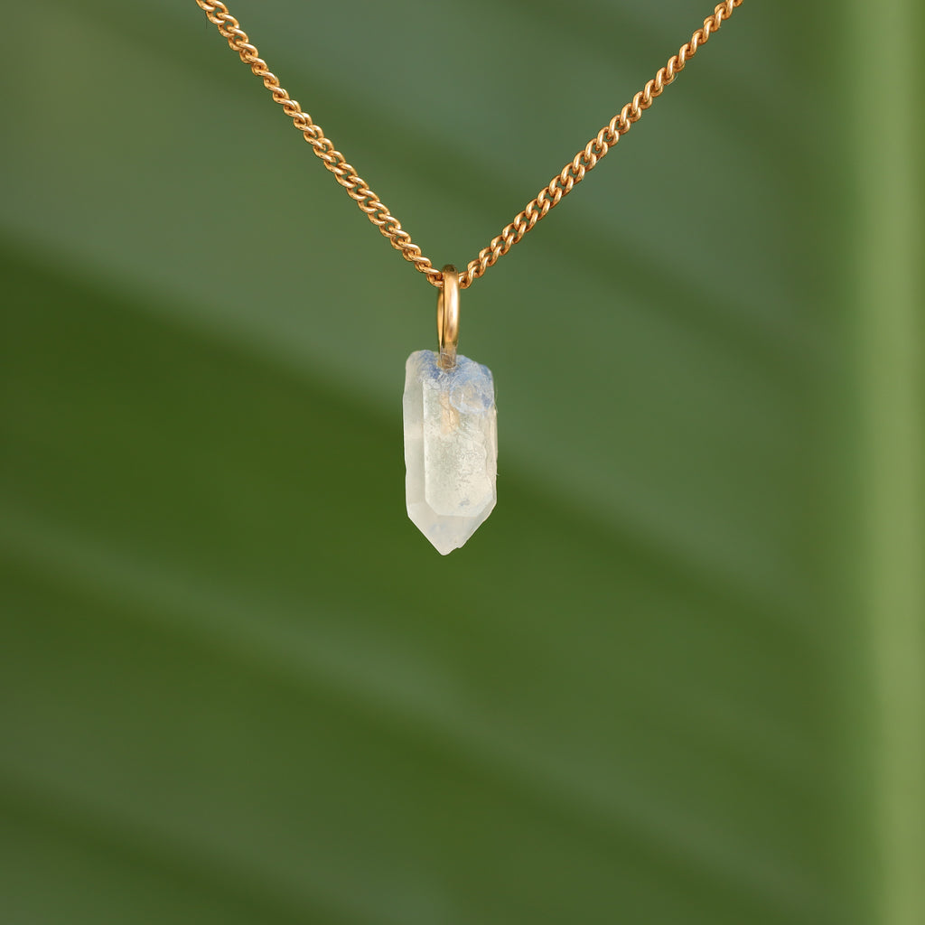 Ruwe Dumortieriet in kwarts