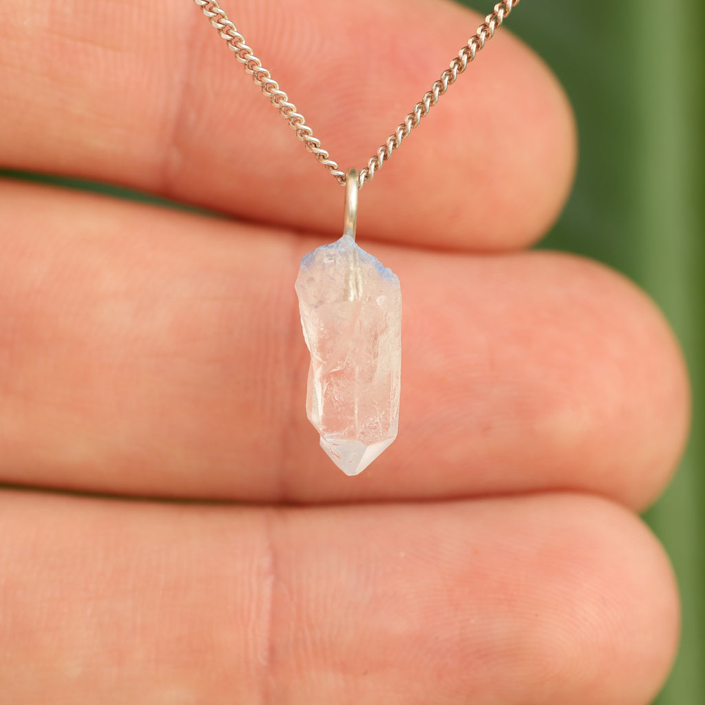 Ruwe Dumortieriet in kwarts