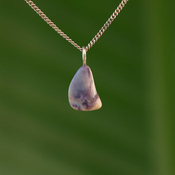 Tiffany stone hanger