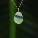 Kyaniet hanger, groen met blauw