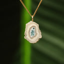Chalcedoon met mosagaat hanger