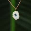 Chalcedoon met mosagaat hanger