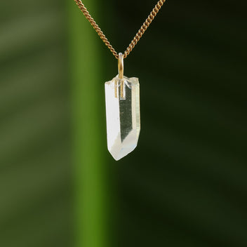 Ruwe bergkristal hanger