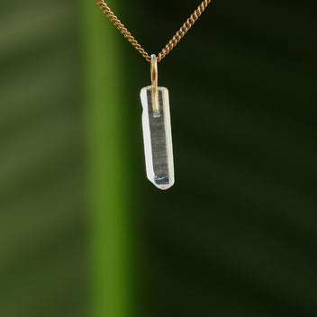 Ruwe bergkristal hanger