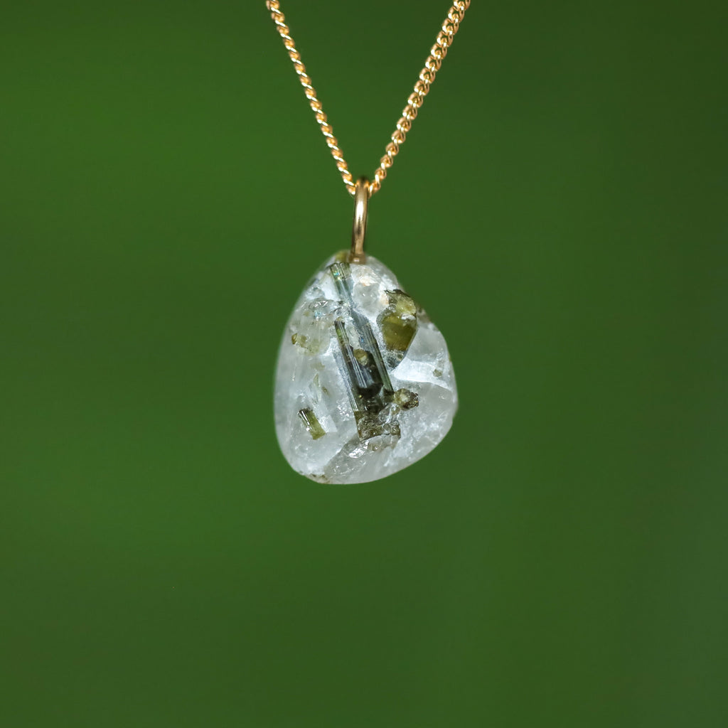 Groene Toermalijn in kwarts