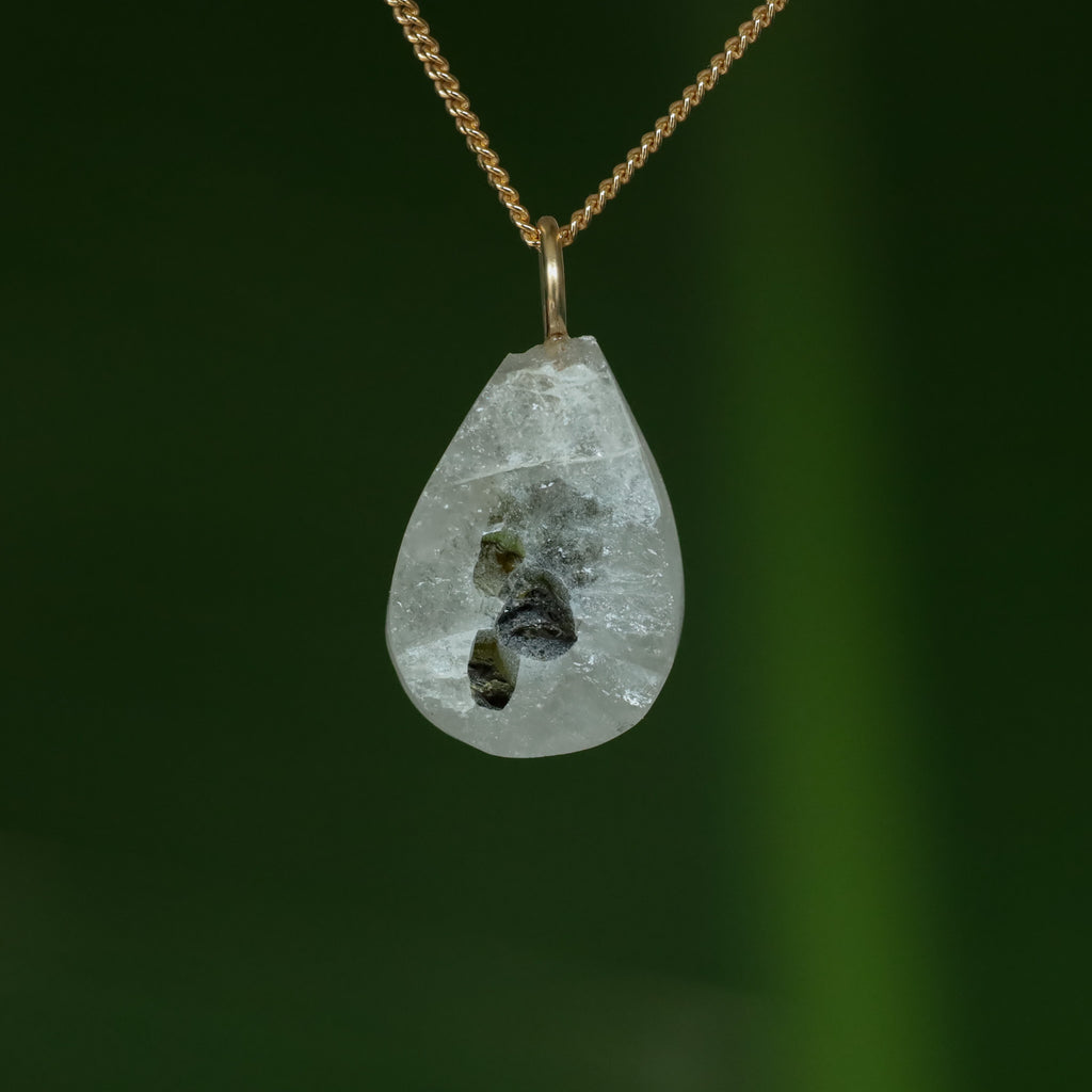 Groene Toermalijn in kwarts