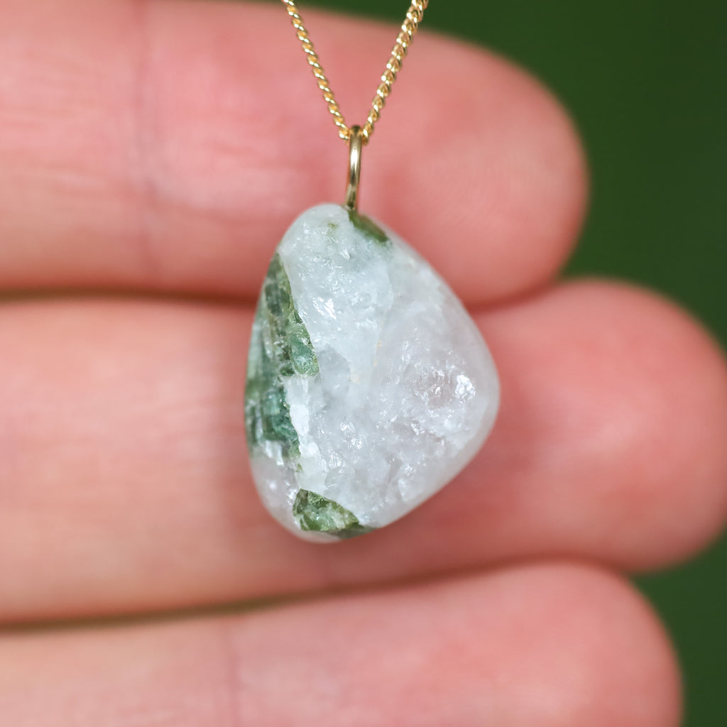 Groene Toermalijn in kwarts