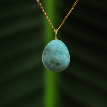Larimar hanger