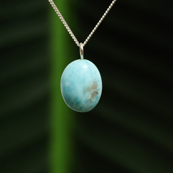 Larimar hanger