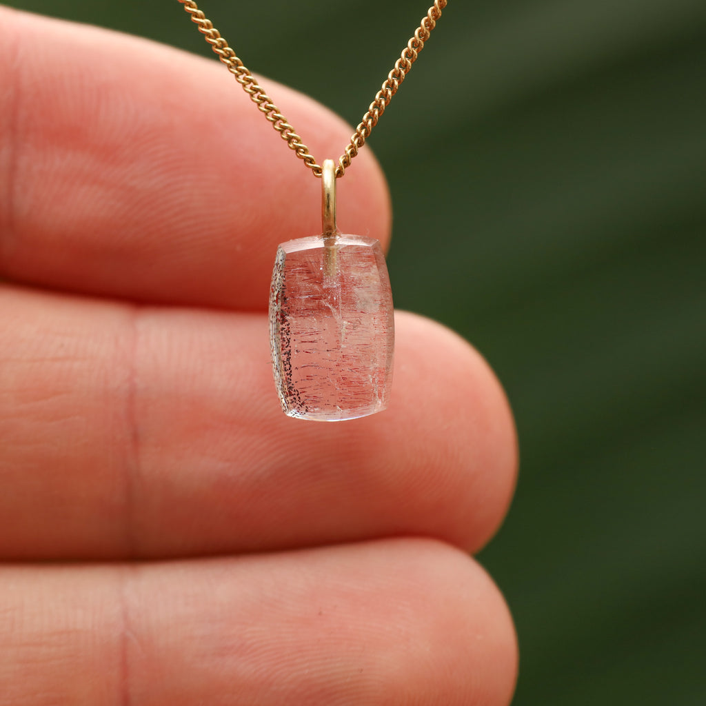 Rode elestiaal kwarts